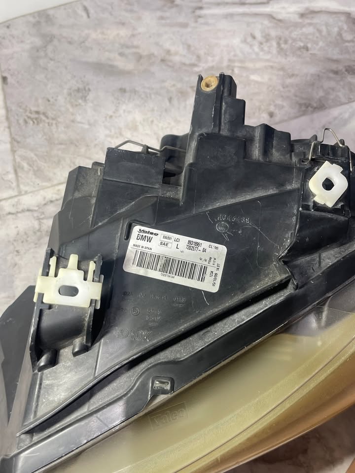 2009-11 BMW 328i 3-Series Left Side Headlight OEM