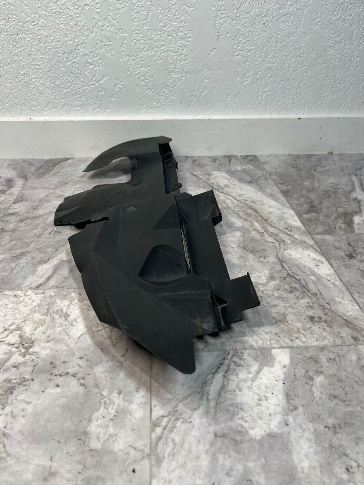 2011-15 Audi Q7 Front Right Radiator Air Guide Duct OEM