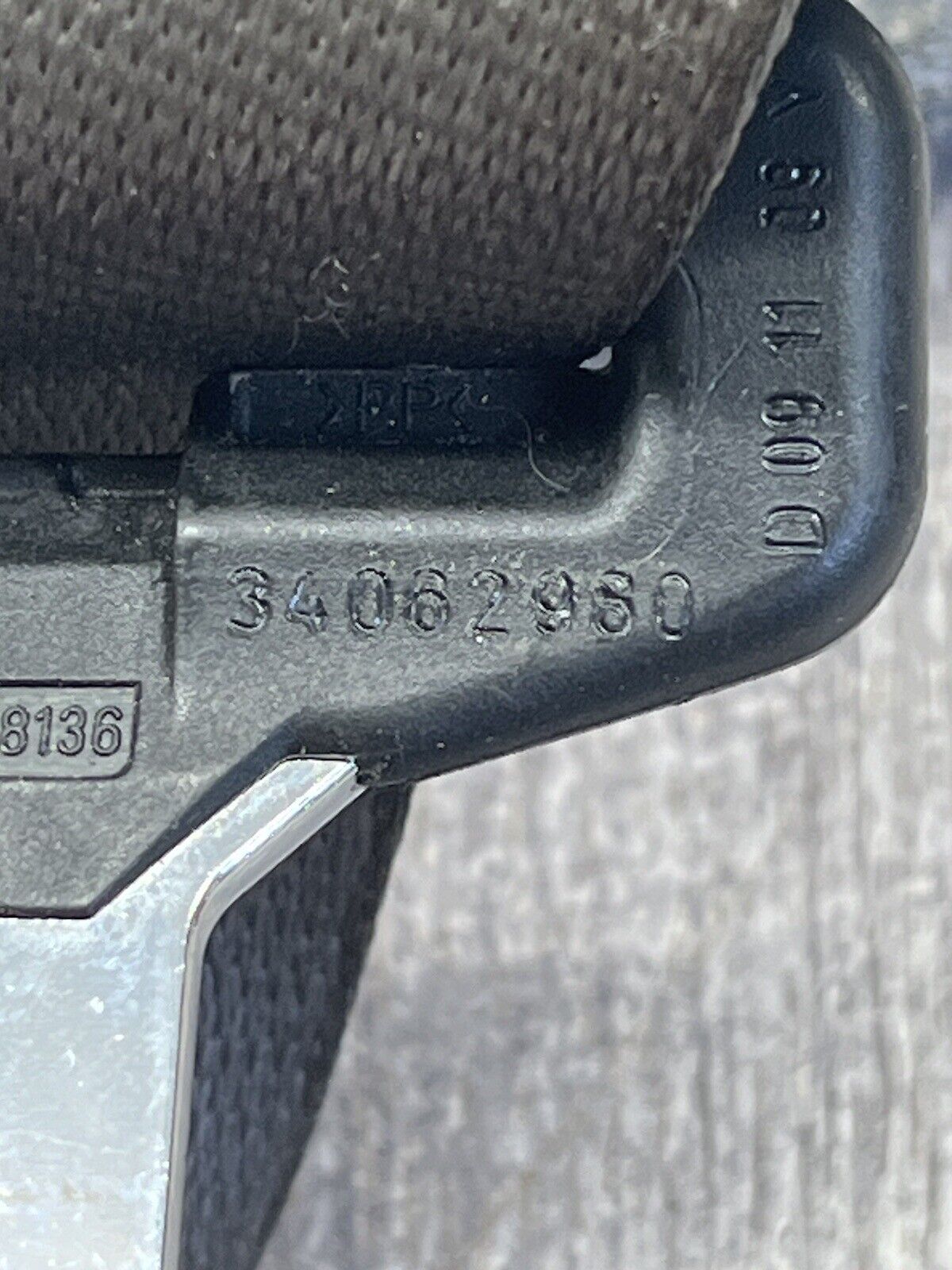 2007-10 BMW E90 328i 335i Front Passenger Side Seat Belt Retractor OEM