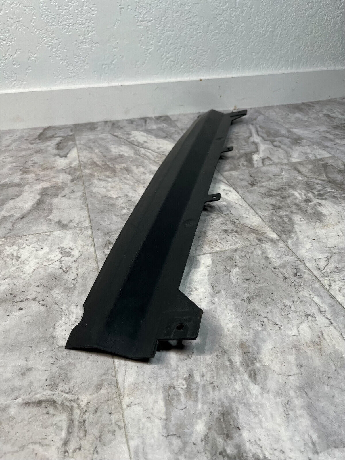 2011-15 Audi Q7 Radiator Support Air Deflector OEM