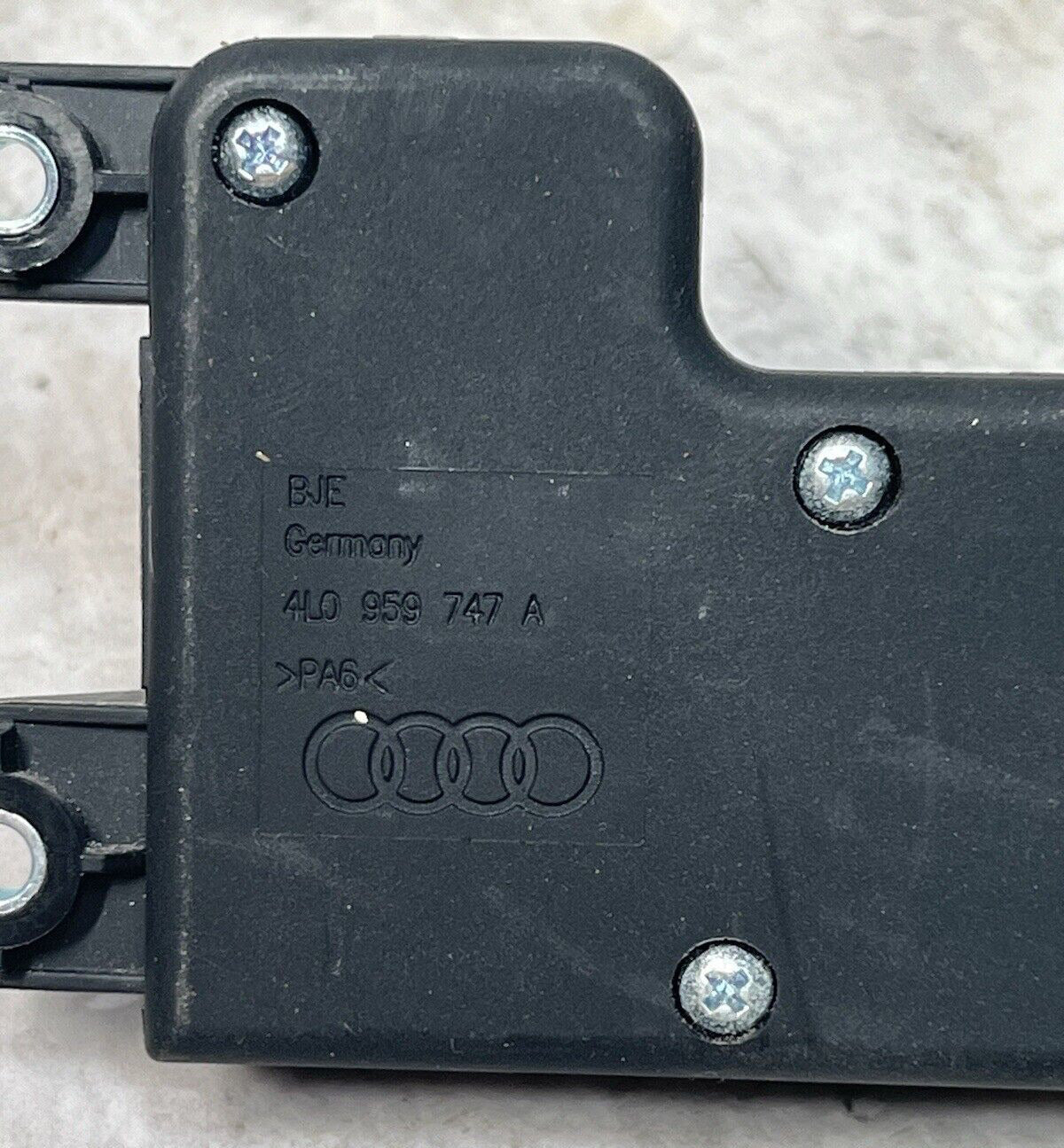 2007-15 Audi Q7 Front Left Driver Seat Adjustment Switch OEM