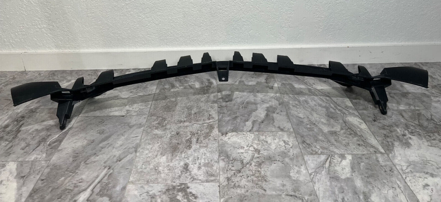 2012-14 Mercedes W218 CLS550 Rear Bumper Center Bracket OEM