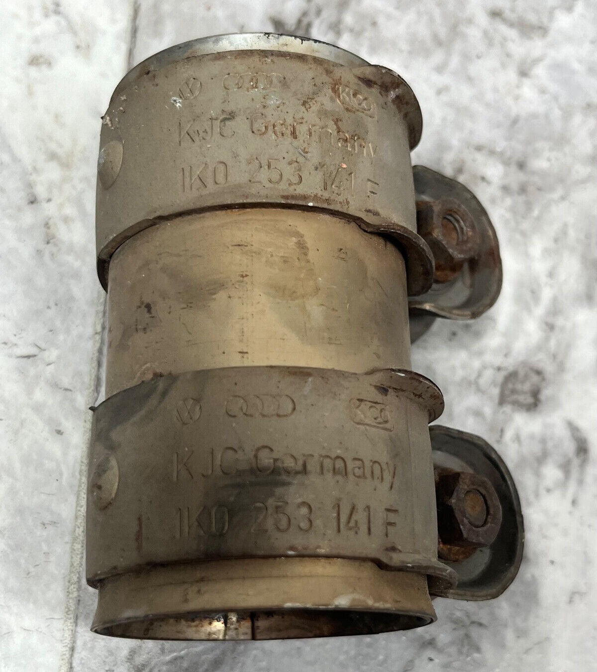 2005-08 Audi A6 Muffler Exhaust Clamp OEM