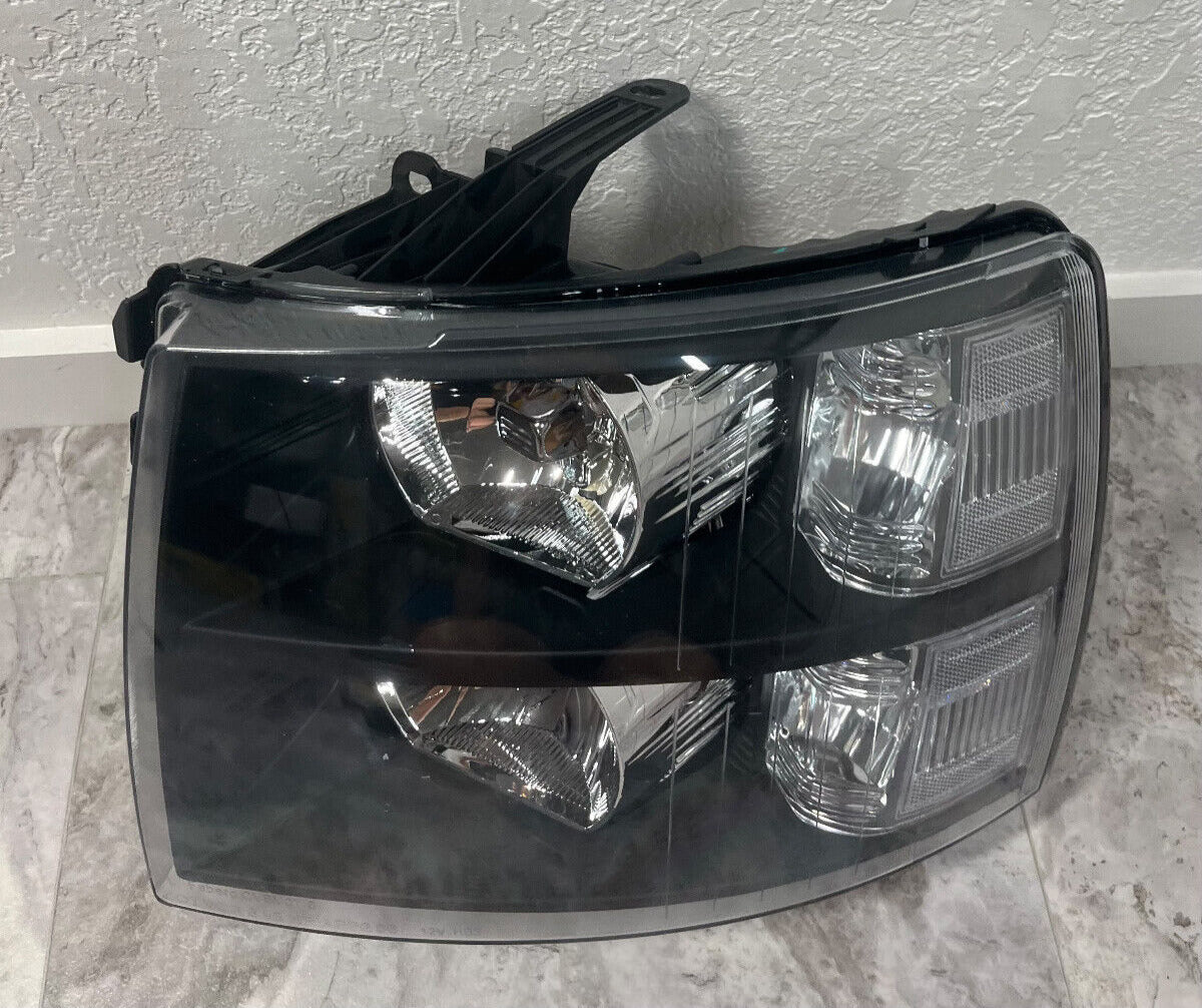 2007-13 Chevrolet Silverado 1500 Front Left Side Black Headlight