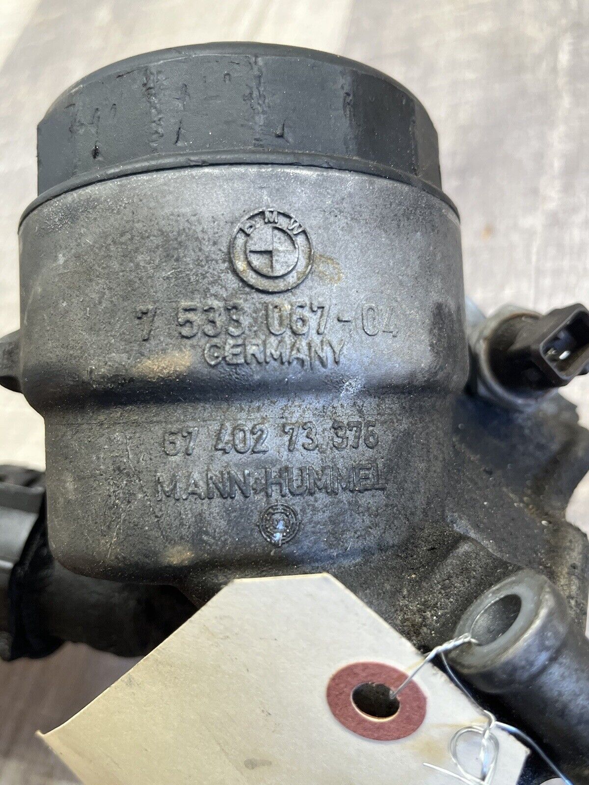 2006-11 BMW 3-Series 328i 325i Engine Oil Filter Housing OEM