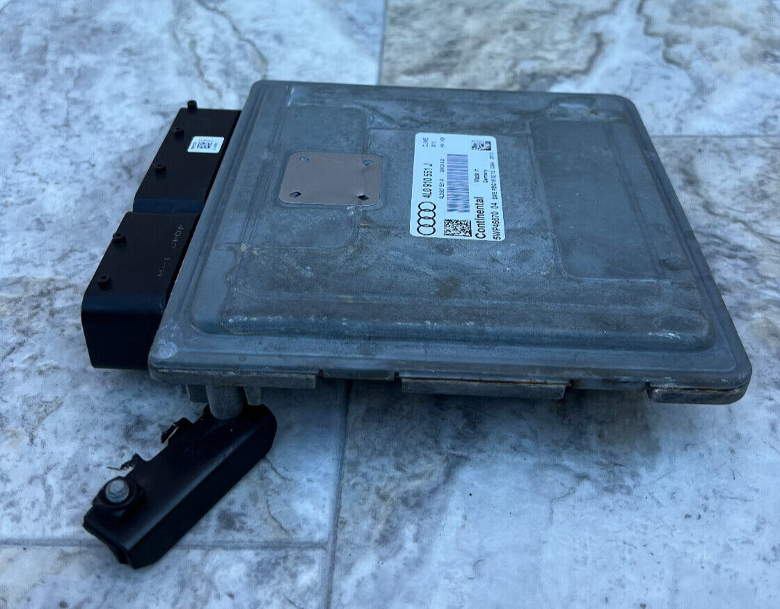 2010-12 Audi Q7 Engine Control Module ECU Computer OEM