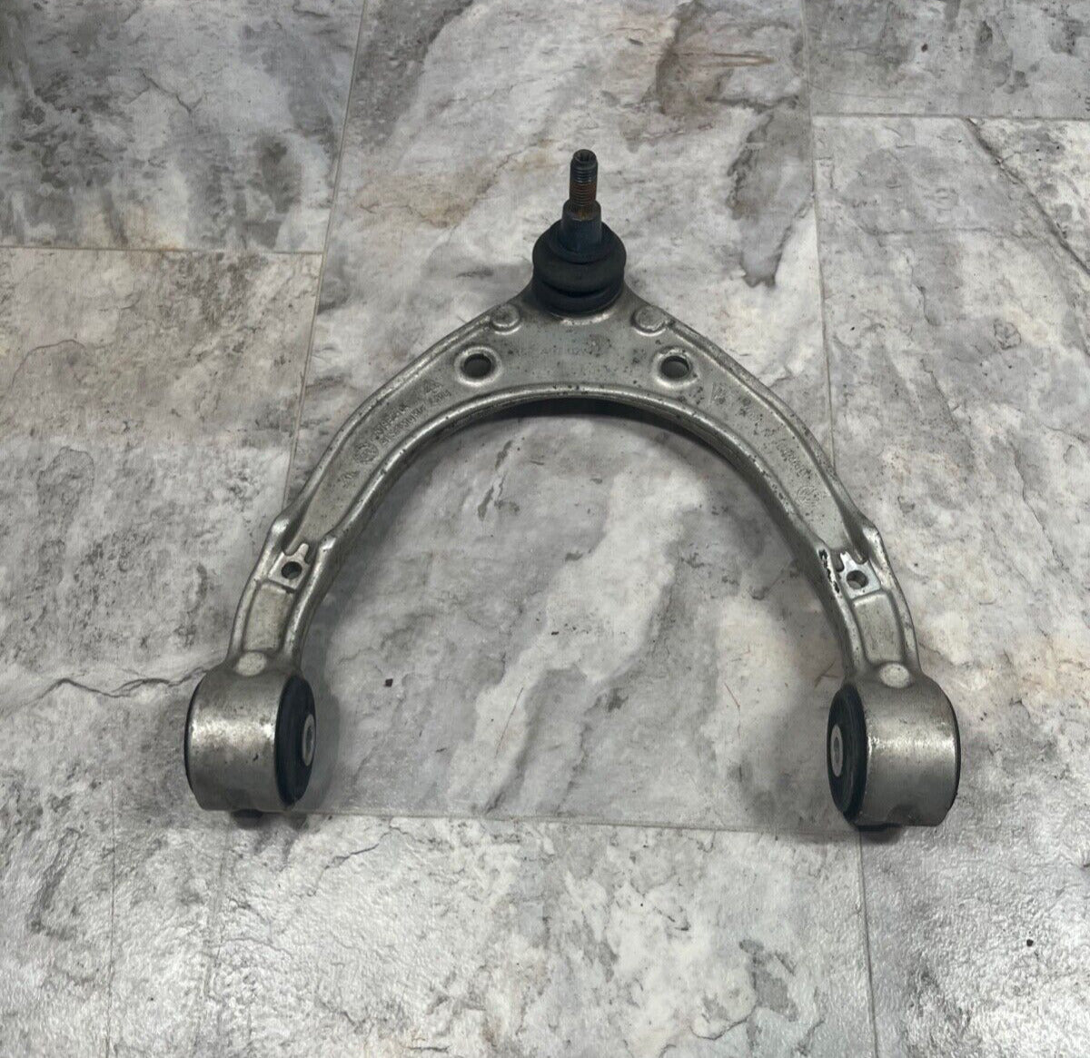 2007-15 Audi Q7 Front Left or Right Upper Arm OEM