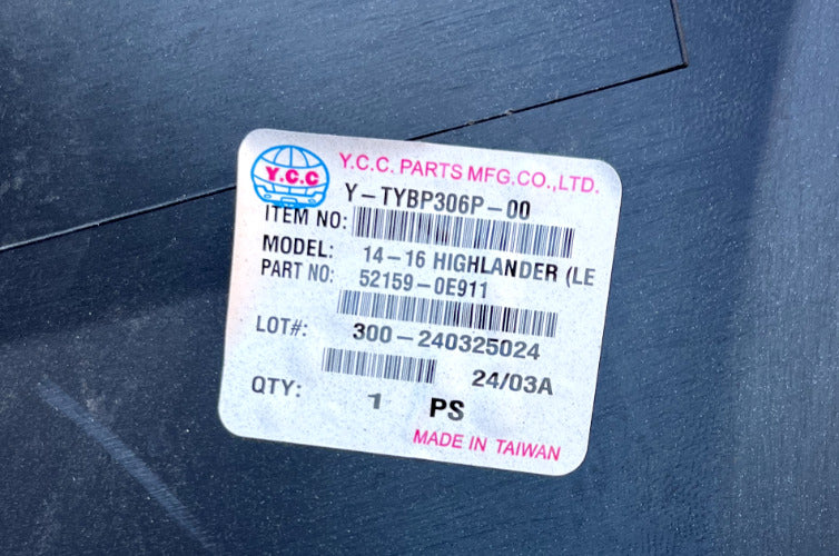 2014-18 Toyota Highlander Rear Bumper Cover OEM