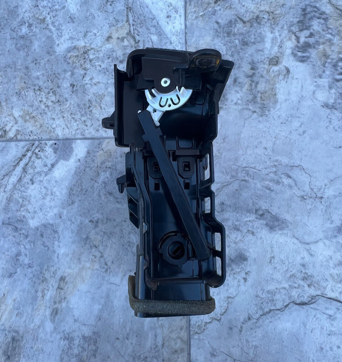 2015-18 Chevrolet Silverado 1500 Left Dash Outer Air Vent OEM