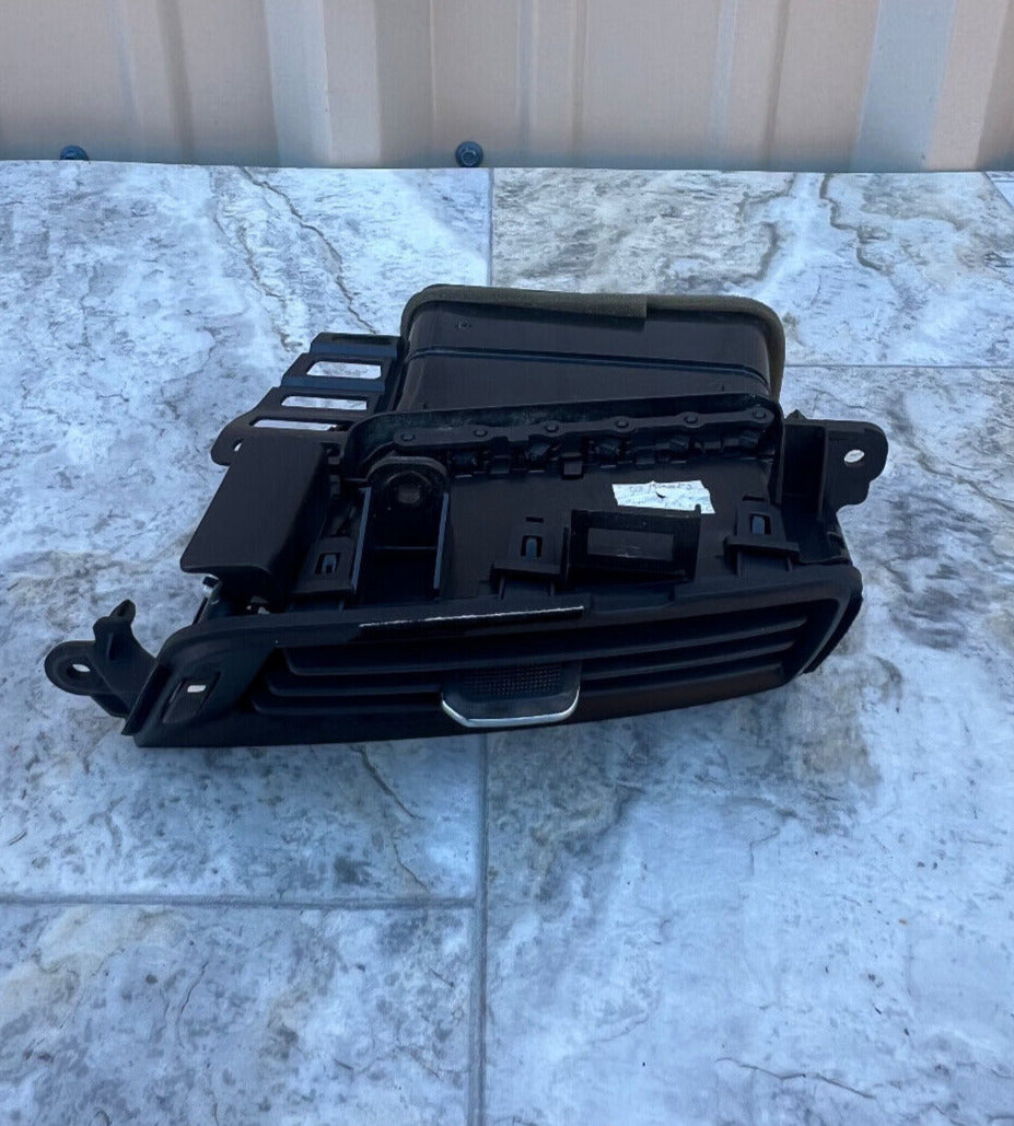 2015-18 Chevrolet Silverado 1500 Left Dash Outer Air Vent OEM