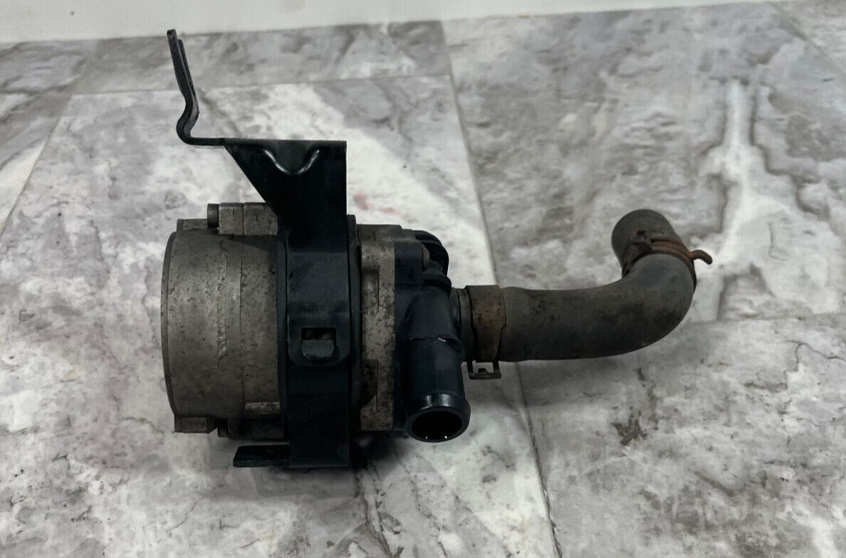 2007-15 Audi Q7 Engine Coolant Auxiliary Water Pump OEM