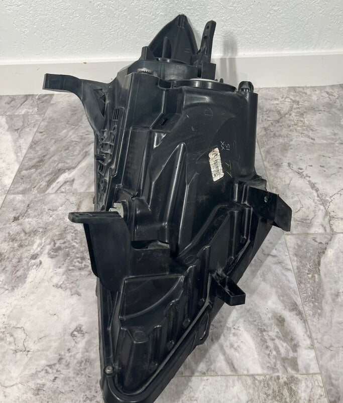 2013-16 Nissan Pathfinder Left Driver Side Headlight Halogen OEM