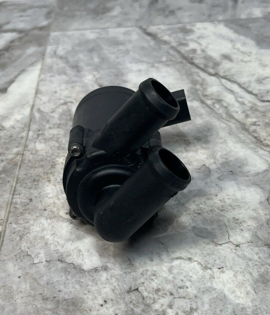 2007-15 Audi Q7 Engine Auxiliary Water Pump OEM