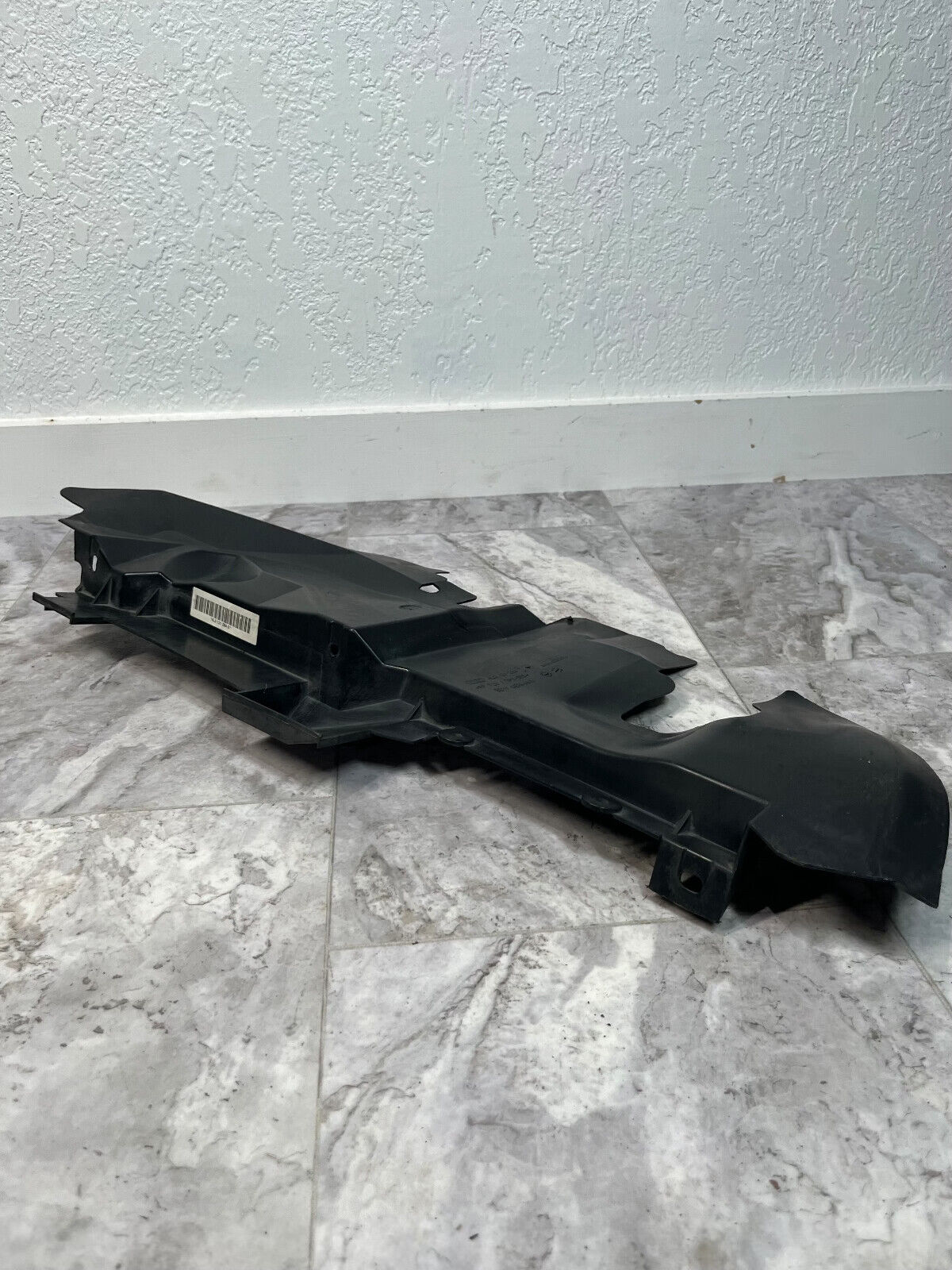 2011-15 Audi Q7 Front Right Radiator Air Guide Duct OEM