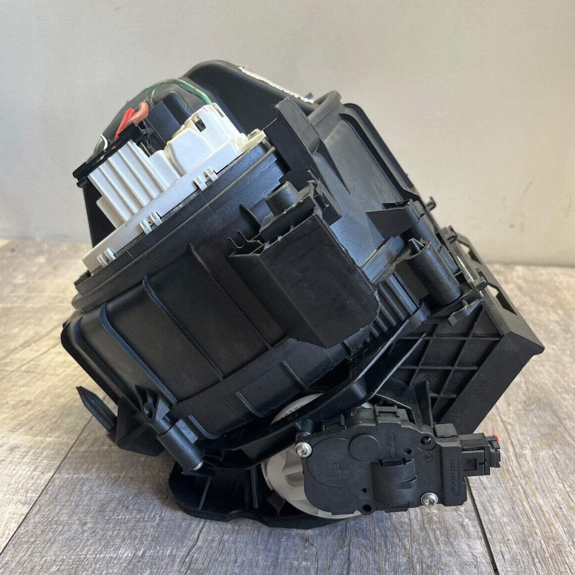 2006-11 BMW 3 Series Engine Heating OEM