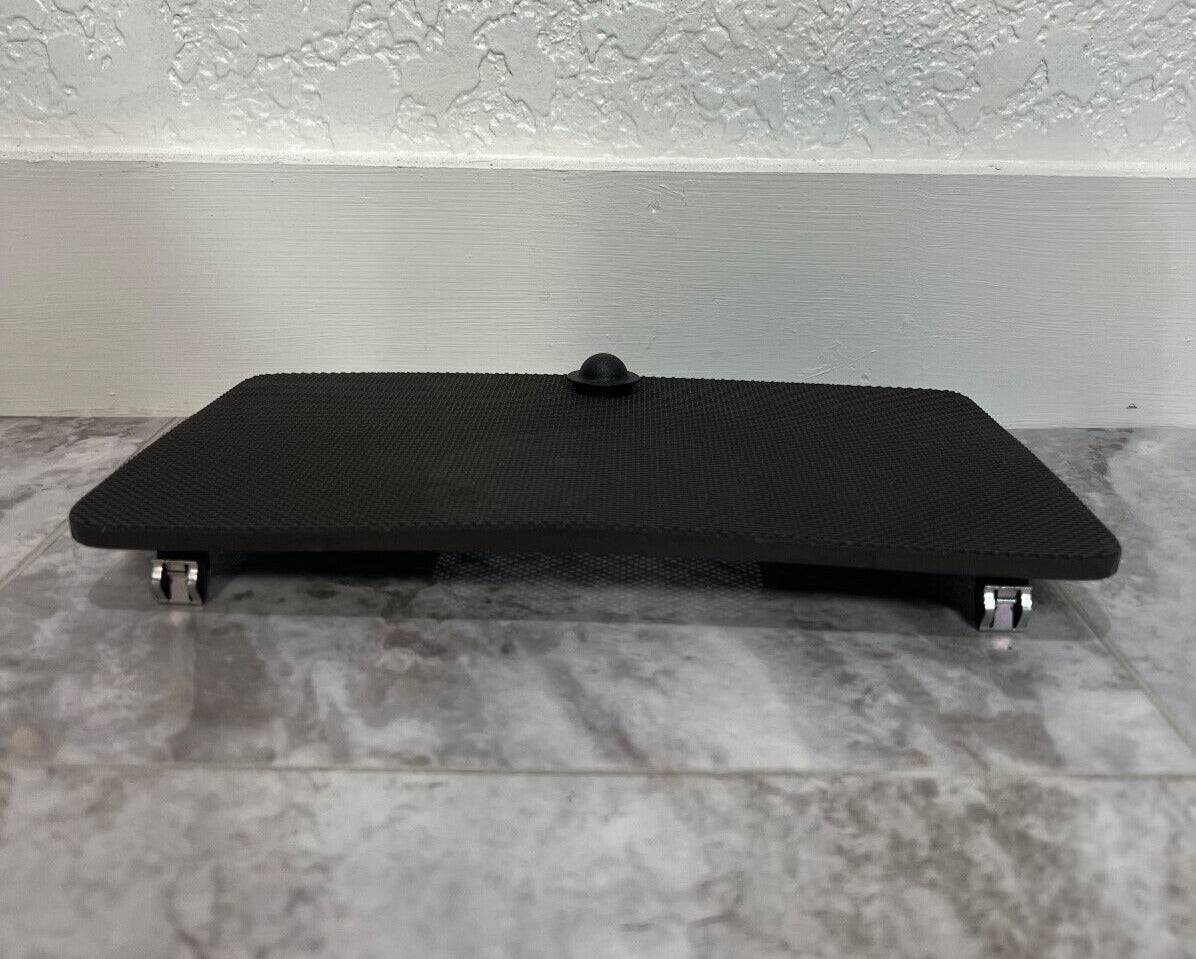 2008-11 Mercedes W204 C300 C350 Dash Speacker Cover OEM