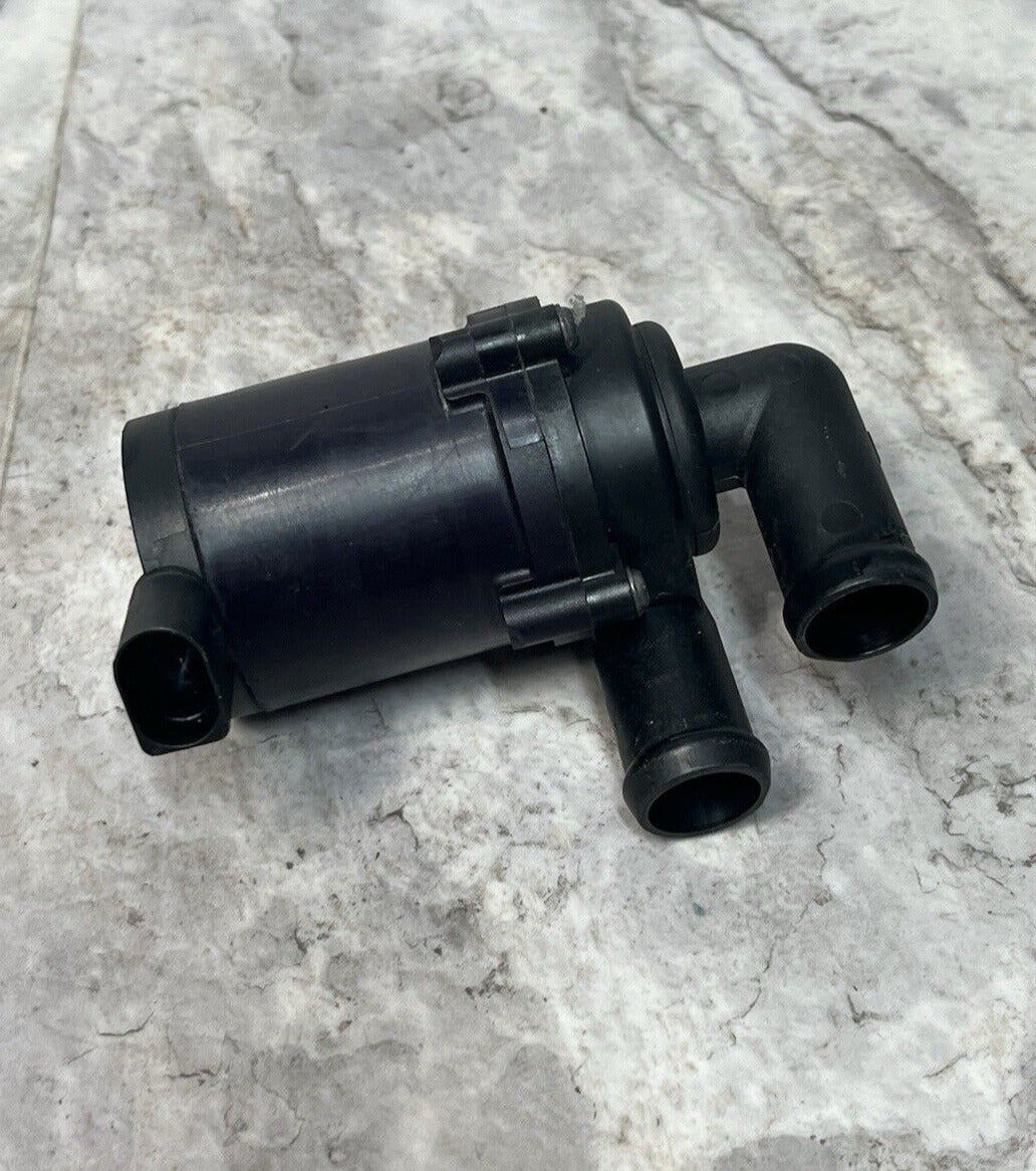 2007-15 Audi Q7 Engine Auxiliary Water Pump OEM