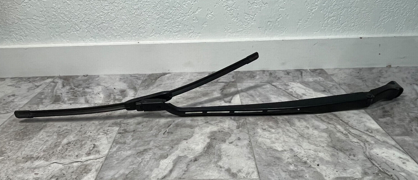 2015-18 Chevrolet Silverado Left Or Right Windshield Wahser Fluid Wiper Arm OEM