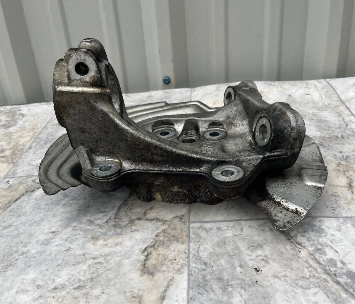2006-11 BMW 328i Front Left Driver Side Spindle Knuckle Hub OEM