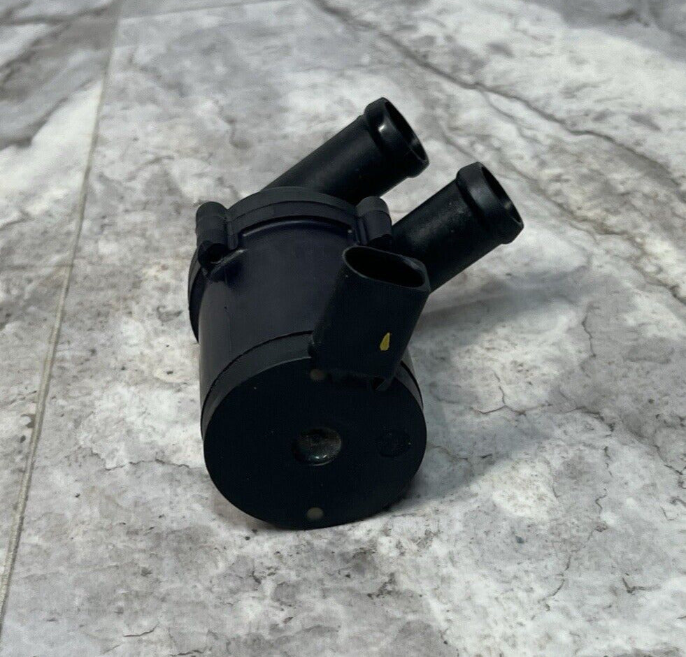 2007-15 Audi Q7 Engine Auxiliary Water Pump OEM