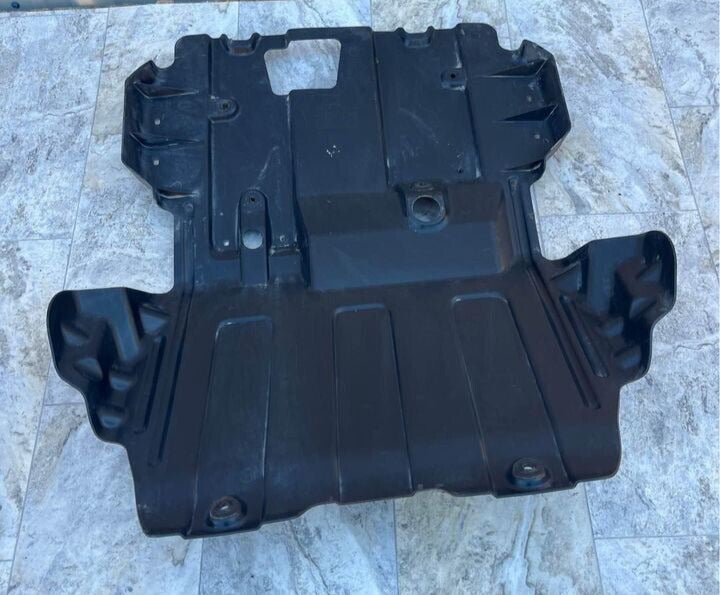 2015-20 Chevrolet Suburban Front Under Body Skid Plate Shield OEM LOCAL PICK UP