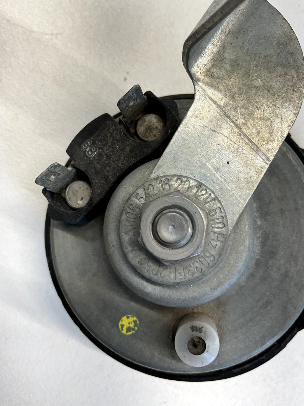 2010-13 Mercedes W204 C300 Left Side Signal Horn Low Tone OEM