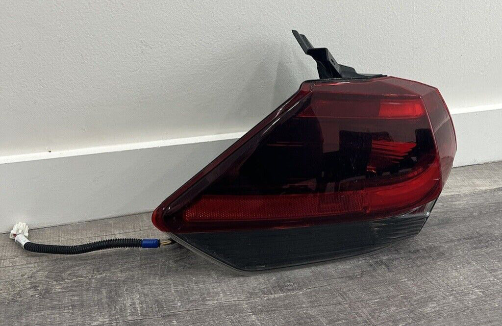 2017-19 Nissan Rogue Rear Left Driver Side Tail Light Outer Lamp OEM