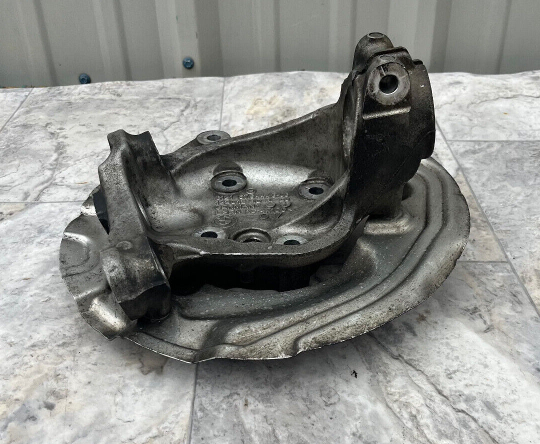 2006-11 BMW 328i Front Left Driver Side Spindle Knuckle Hub OEM