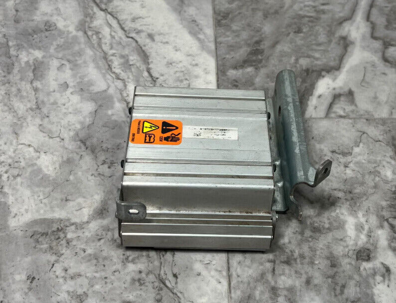 2014-18 Chevrolet Silverado Power Inverter Module OEM 25917882