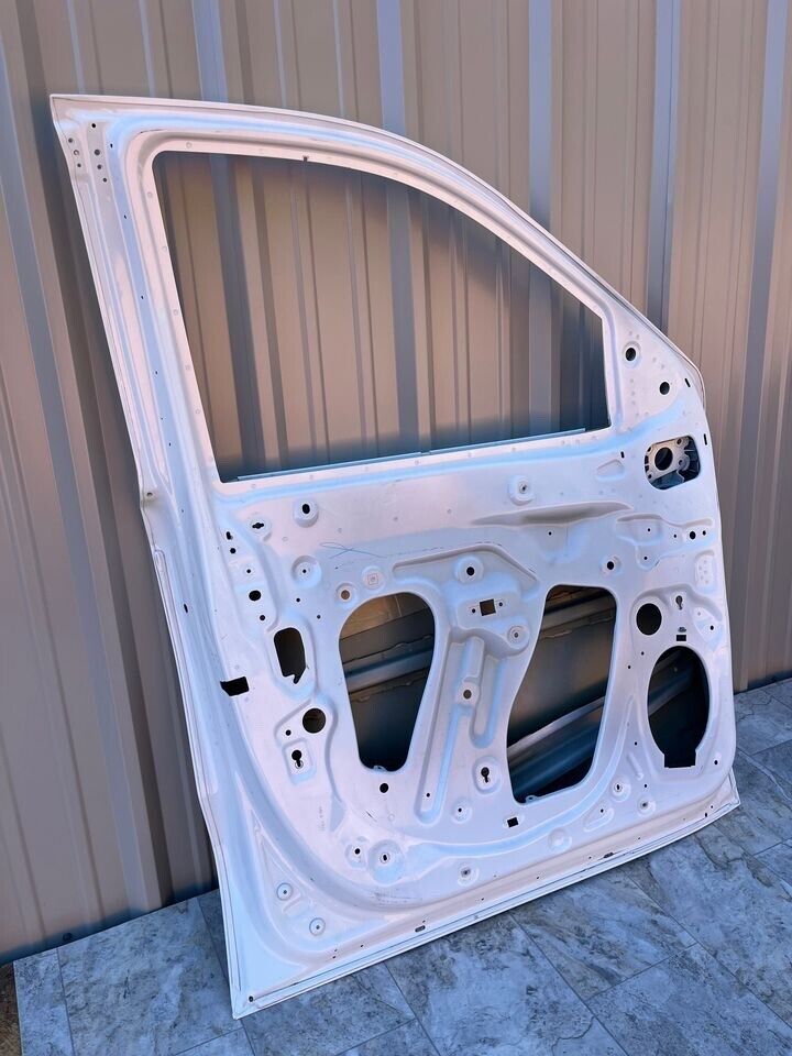 2019-24 GMC Sierra 1500 Front Right Door Shell OEM LOCAL PICK UP