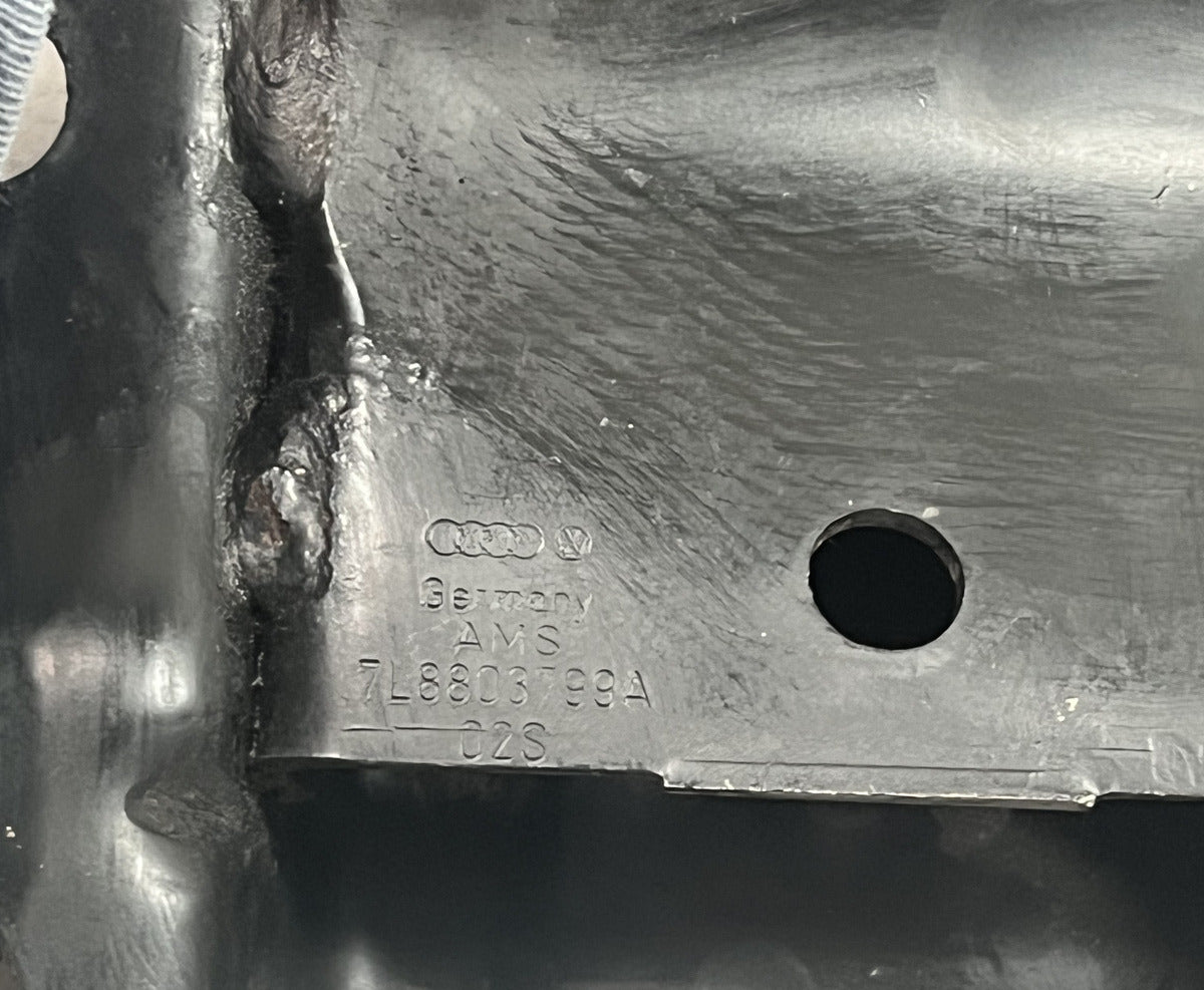 2007-15 Audi Q7 DriverShaft Mount Bracket Protector OEM