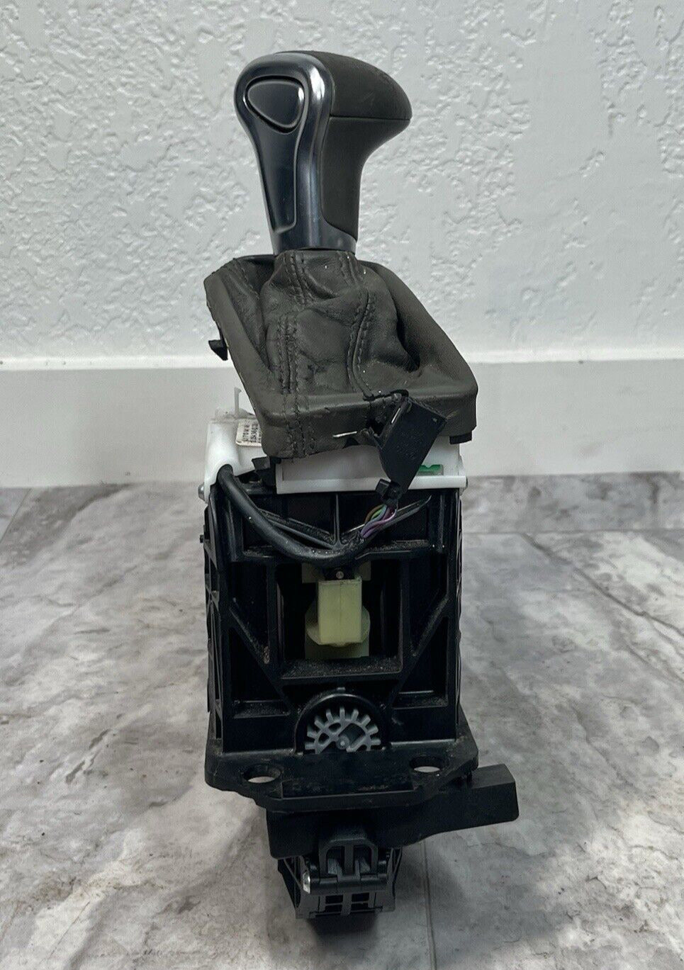 2011-15 Audi Q7 Automatic Transmission Gear Box Shift Shifter W/ Shifter Knob