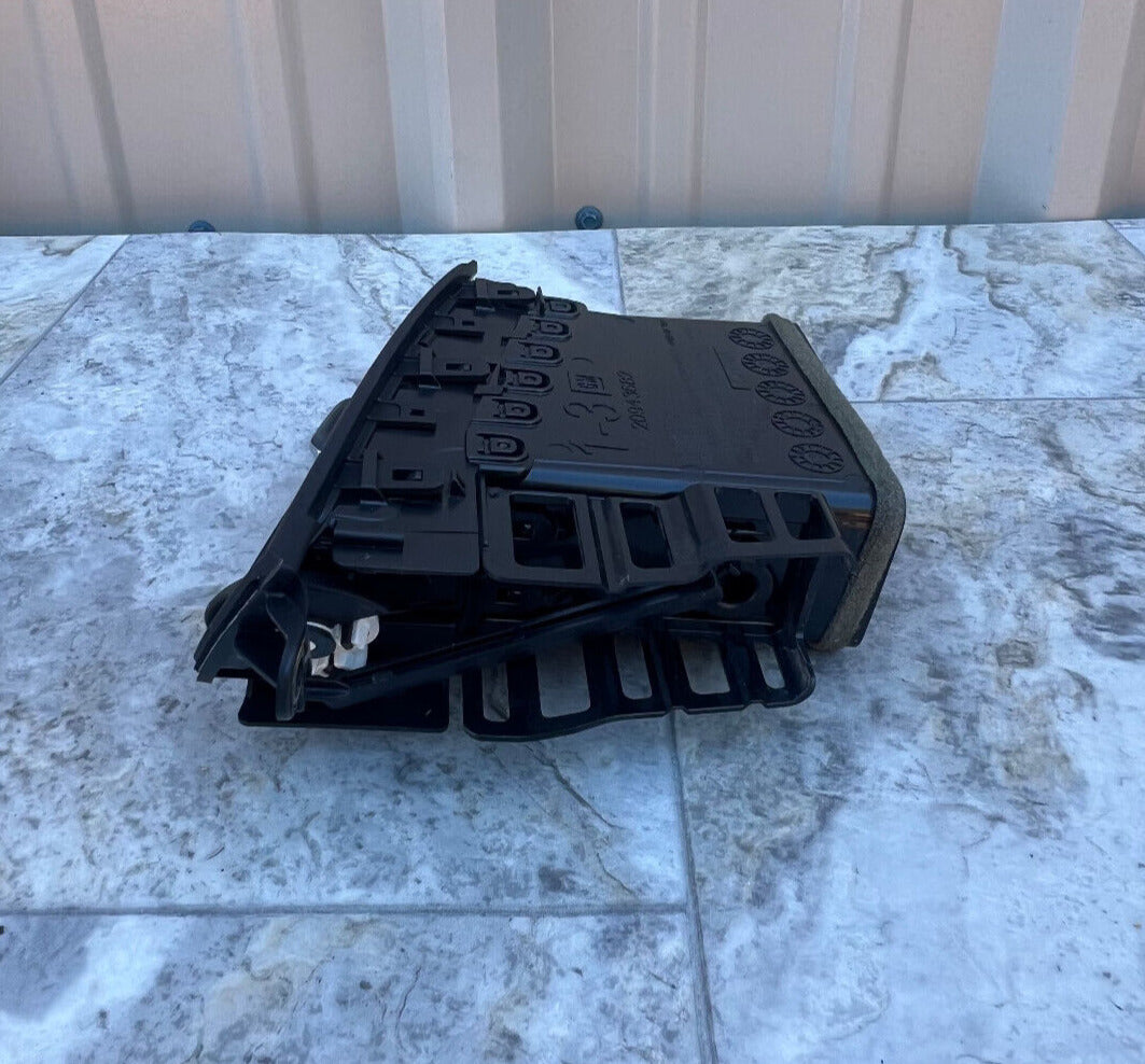 2015-18 Chevrolet Silverado 1500 Left Dash Outer Air Vent OEM