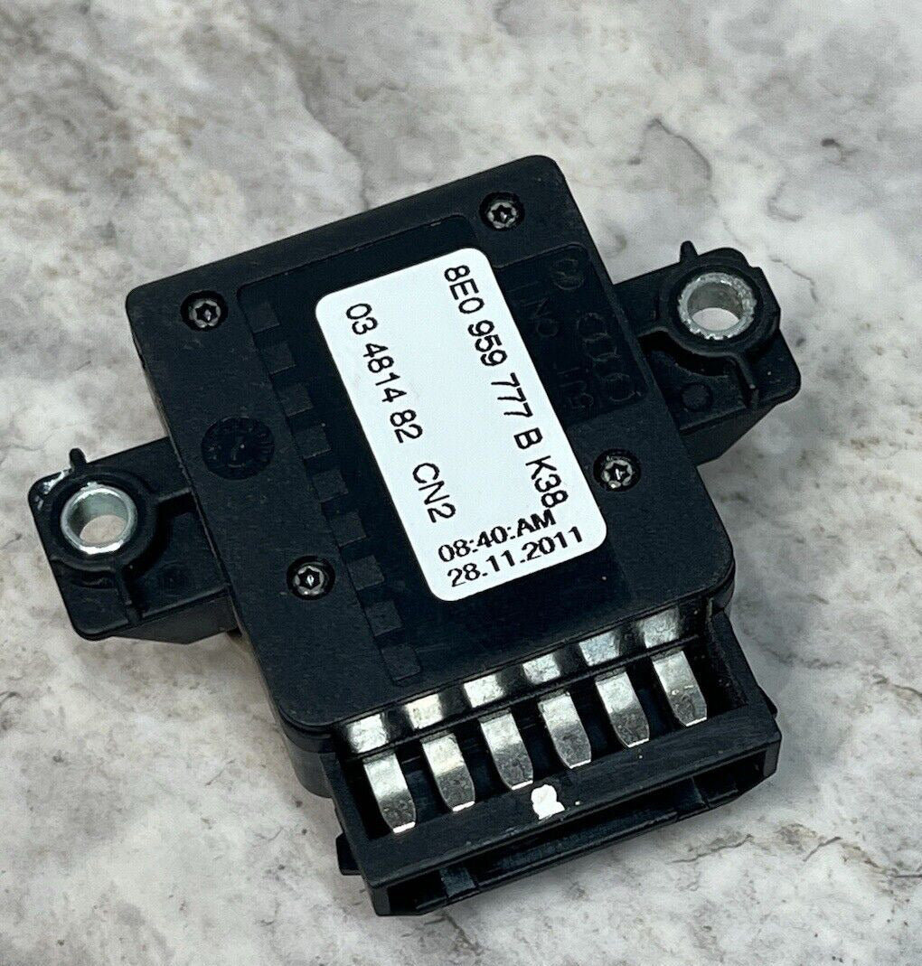 2007-15 Audi Q7 Front Left Driver Side Seat Lumbar Adjustment Switch OEM