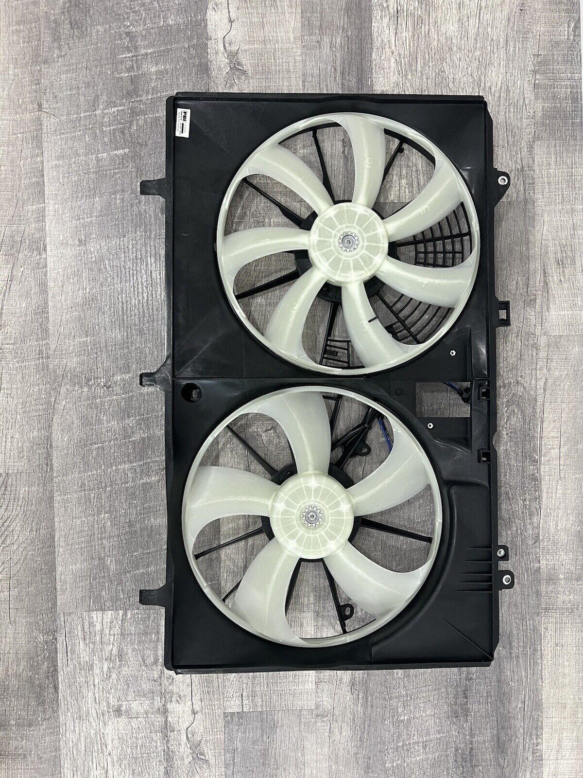 2011-16 Toyota Sienna Radiator Condenser Fan Assembly