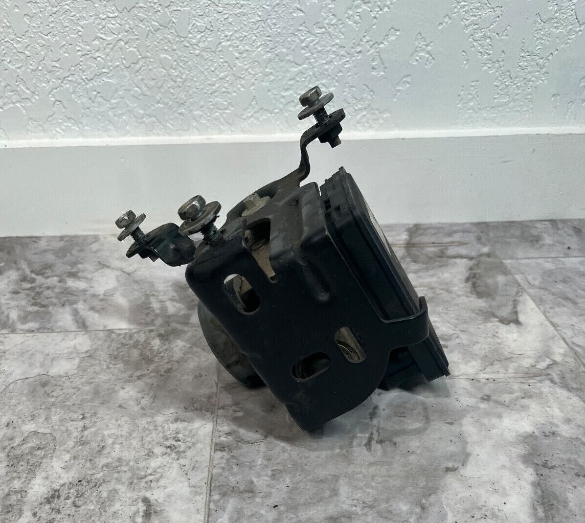 2015-18 Chevrolet Impala ABS Brake Pump Module