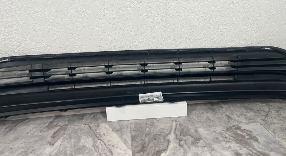 2020-23 Toyota Highlander Front Lower Bumper Cover Valance