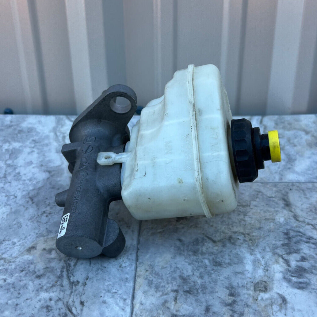 2007-15 Audi Q7 Master Brake Cylinder Assembly OEM
