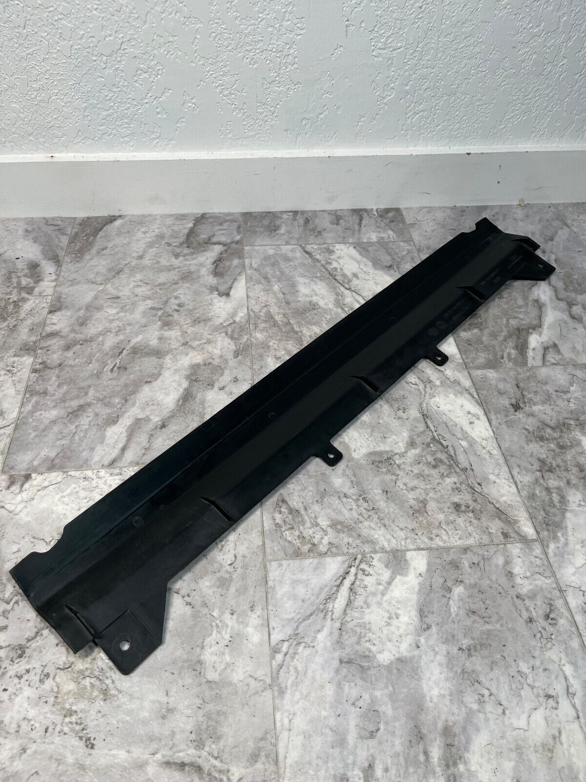 2011-15 Audi Q7 Radiator Support Air Deflector OEM