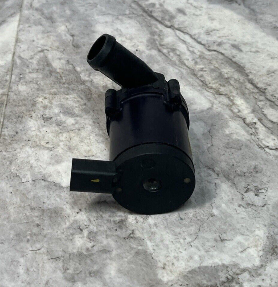 2007-15 Audi Q7 Engine Auxiliary Water Pump OEM