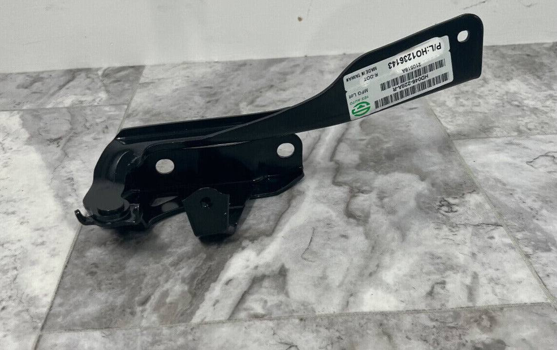 2016-19 Honda Civic Right Passenger Side Hood Hinge