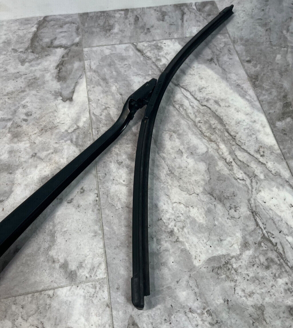 2015-18 Chevrolet Silverado Left Or Right Windshield Wahser Fluid Wiper Arm OEM