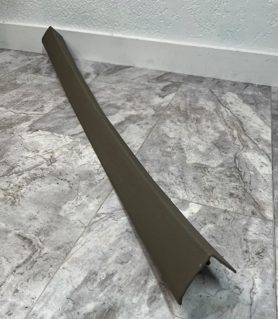 2007-15 Audi Q7 Upper Center Trunk Hatch Trim Panel OEM