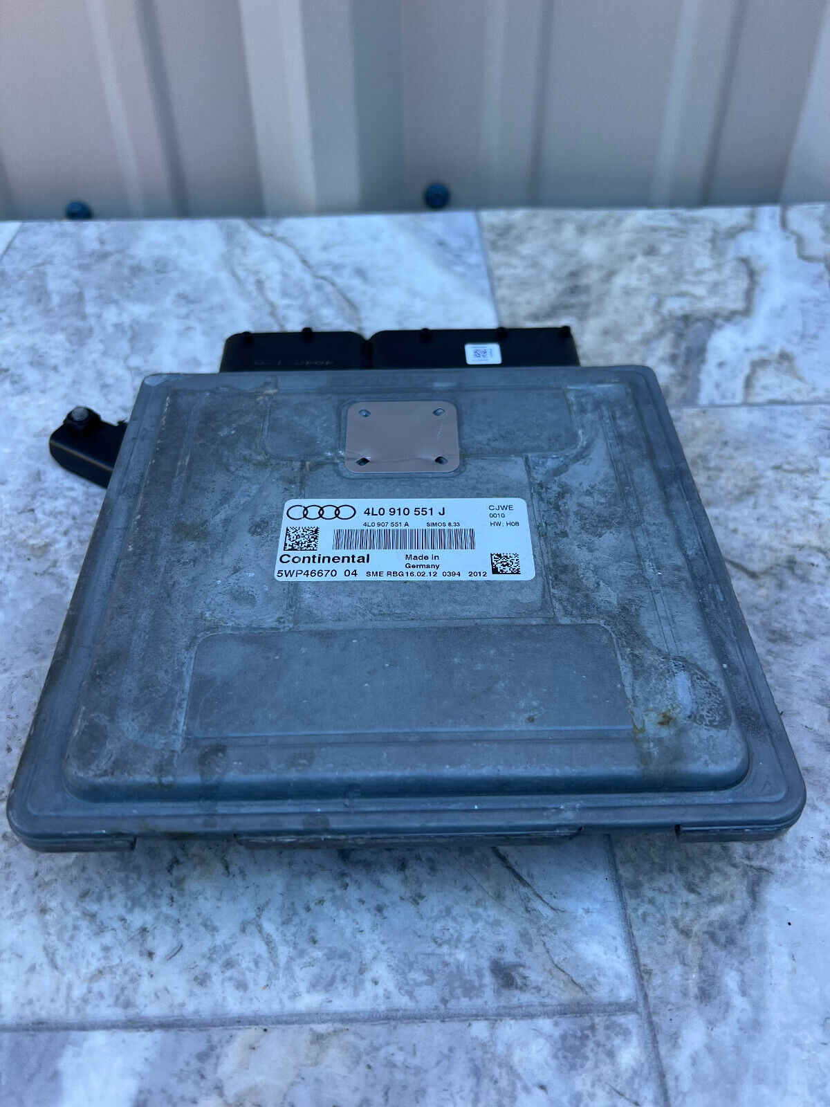 2010-12 Audi Q7 Engine Control Module ECU Computer OEM