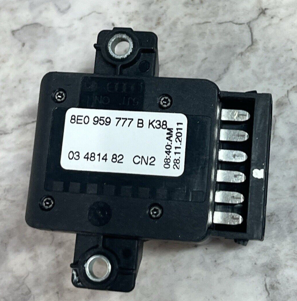 2007-15 Audi Q7 Front Left Driver Side Seat Lumbar Adjustment Switch OEM