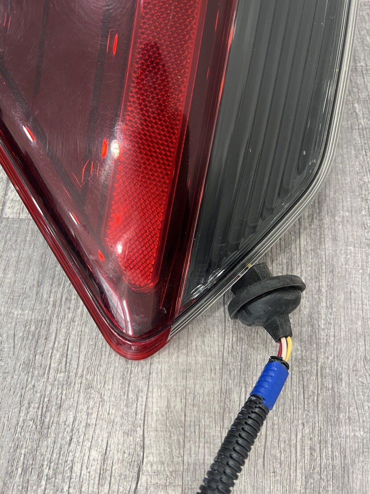 2017-19 Nissan Rogue Rear Left Driver Side Tail Light Outer Lamp OEM