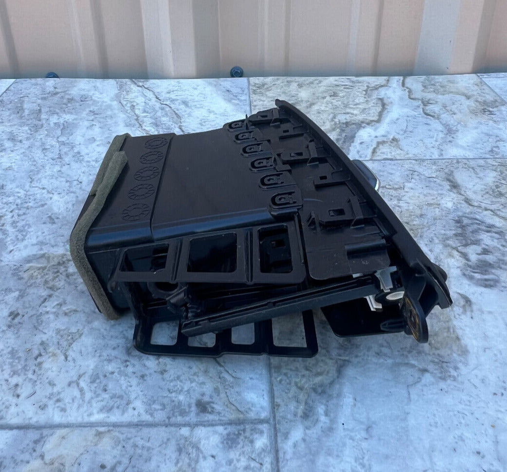 2015-18 Chevrolet Silverado 1500 Right Dash Outer Air Vent OEM