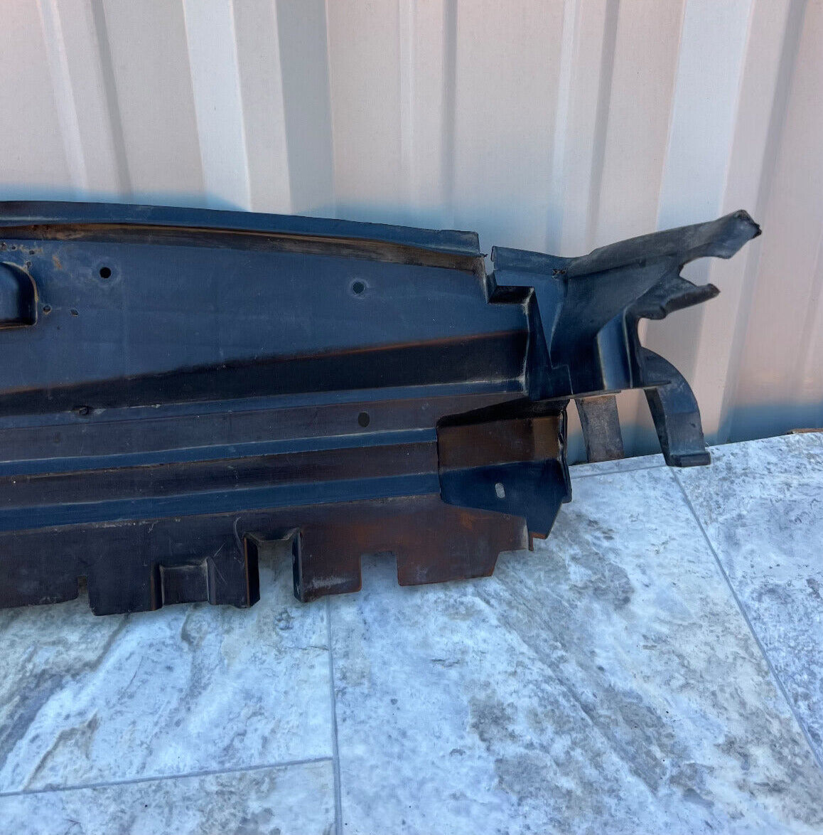 2008-15 Mercedes W204 C300 Lower Radiator Fan Shroud Air Baffle OEM