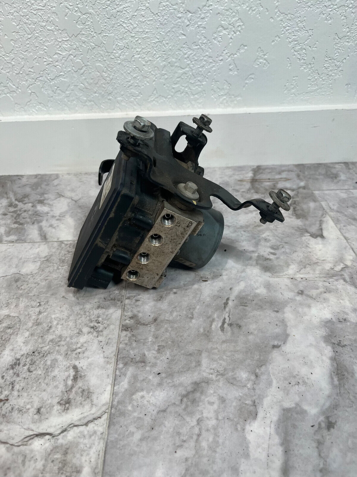 2015-18 Chevrolet Impala ABS Brake Pump Module