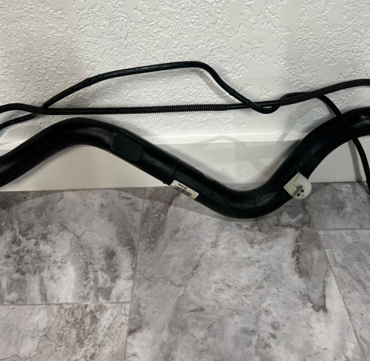 2006-11 BMW E90 E92 325i 328i Gas Tank Filler Neck Tube Pipe OEM